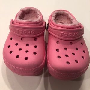 Pink 7c lined Crocs lightly used great condition